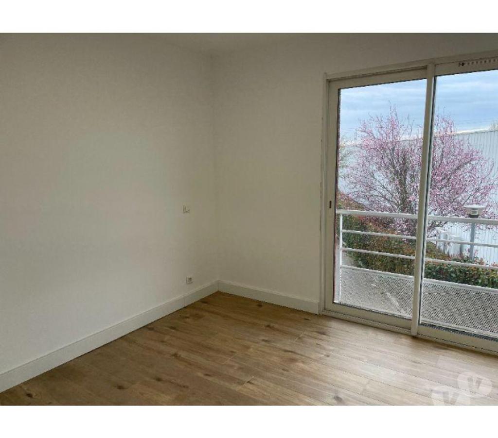 bureaux locaux Haute-Garonne Toulouse - Photos Vivastreet (X-18239) Bureaux Vide 65 m²