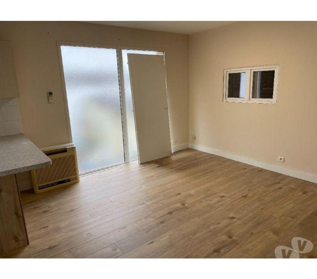 bureaux locaux Haute-Garonne Toulouse - Photos Vivastreet (X-18239) Bureaux Vide 65 m²
