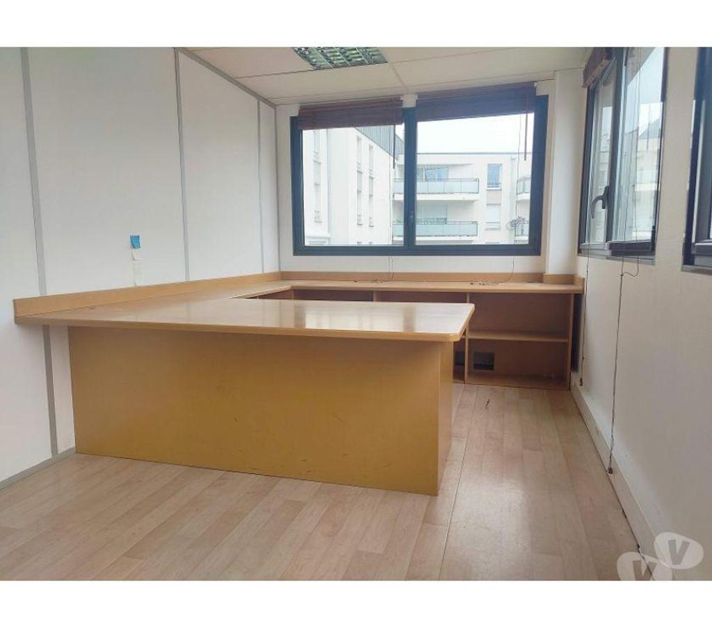 bureaux locaux Haute-Garonne Toulouse - Photos Vivastreet (X-06412) Bureaux Vide 135 m²