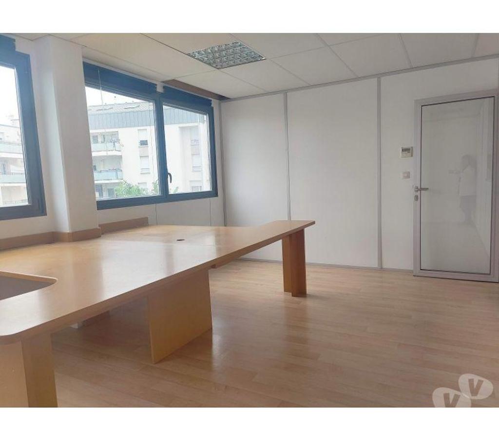 bureaux locaux Haute-Garonne Toulouse - Photos Vivastreet (X-06412) Bureaux Vide 135 m²