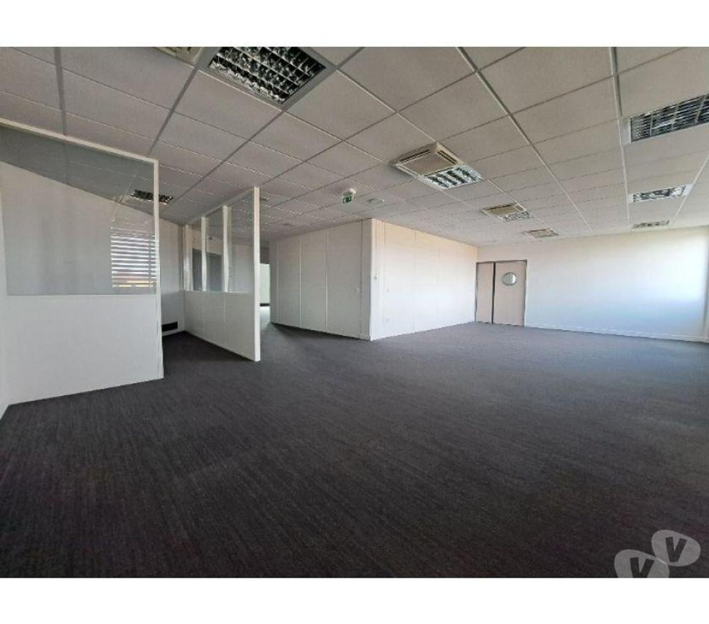 bureaux locaux Haute-Garonne Colomiers - 31770 - Photos Vivastreet (X-18275) Bureaux Vide 1094 m²