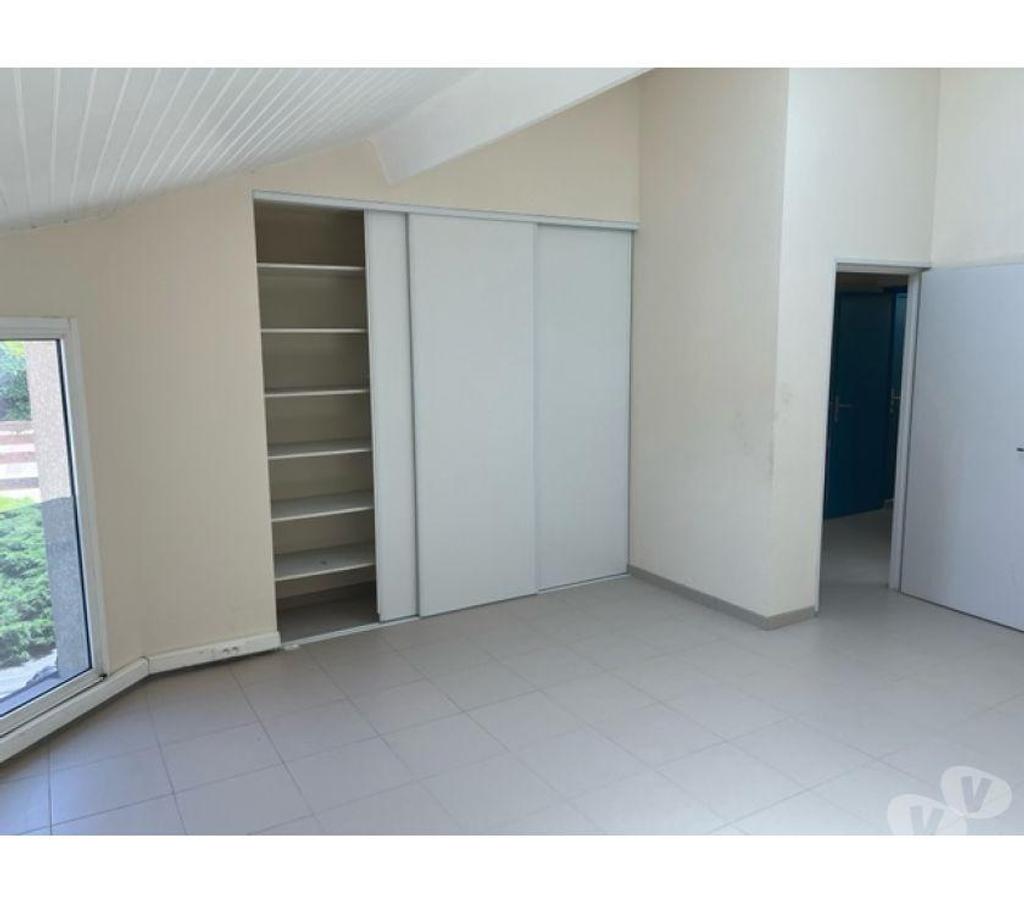 bureaux locaux Haute-Garonne Tournefeuille - 31170 - Photos Vivastreet (X-14921) Bureaux Vide 78 m²