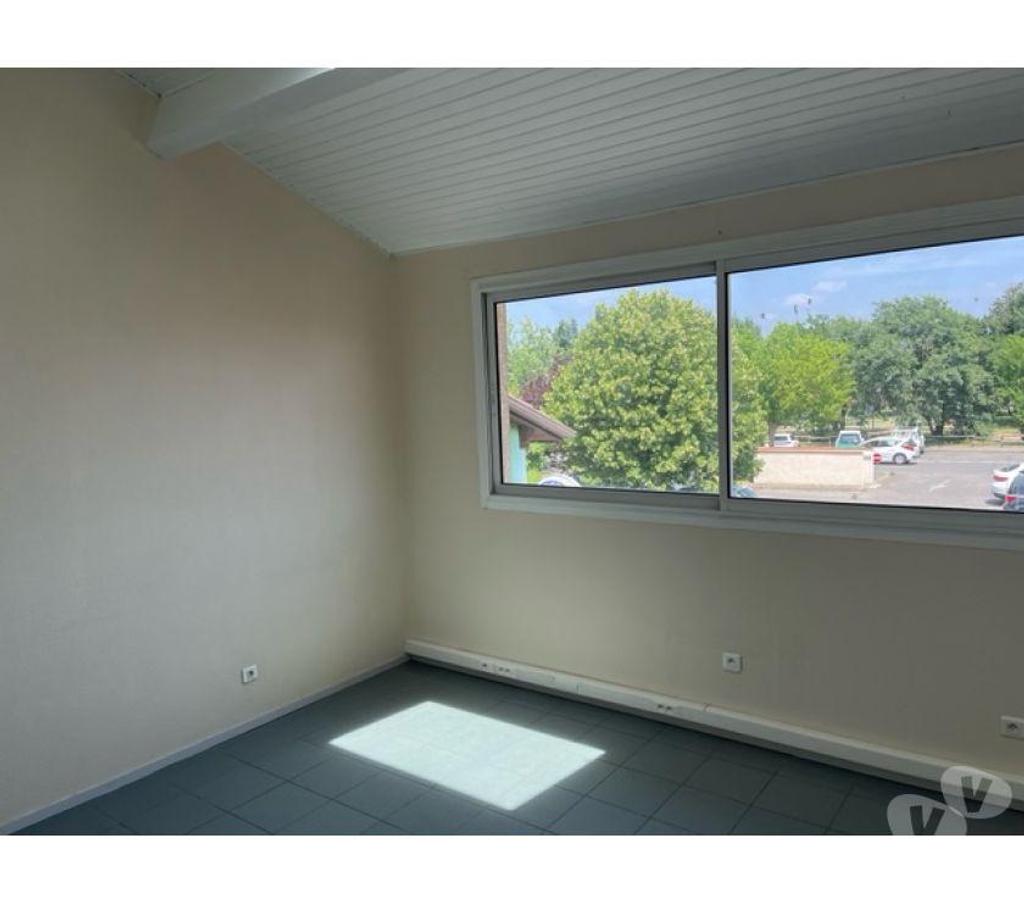 bureaux locaux Haute-Garonne Tournefeuille - 31170 - Photos Vivastreet (X-14921) Bureaux Vide 78 m²