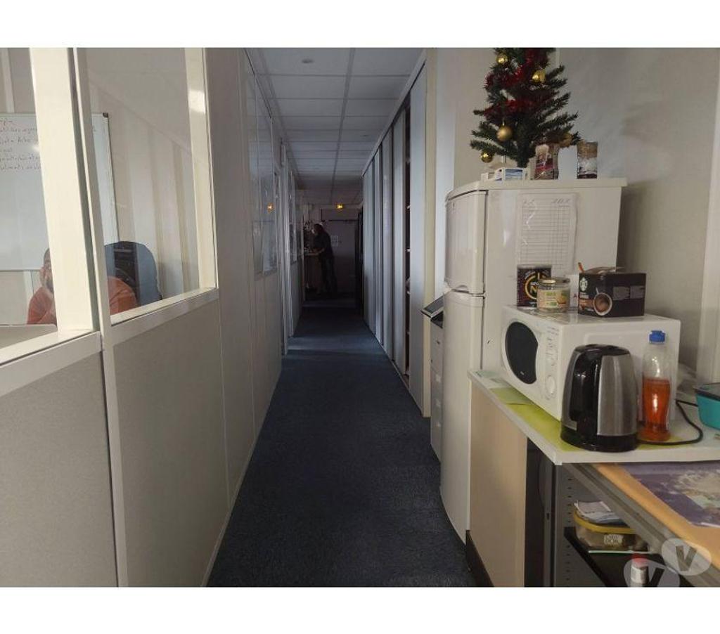 bureaux locaux Haute-Garonne Toulouse - Photos Vivastreet (X-16254) Bureaux Vide 110 m²