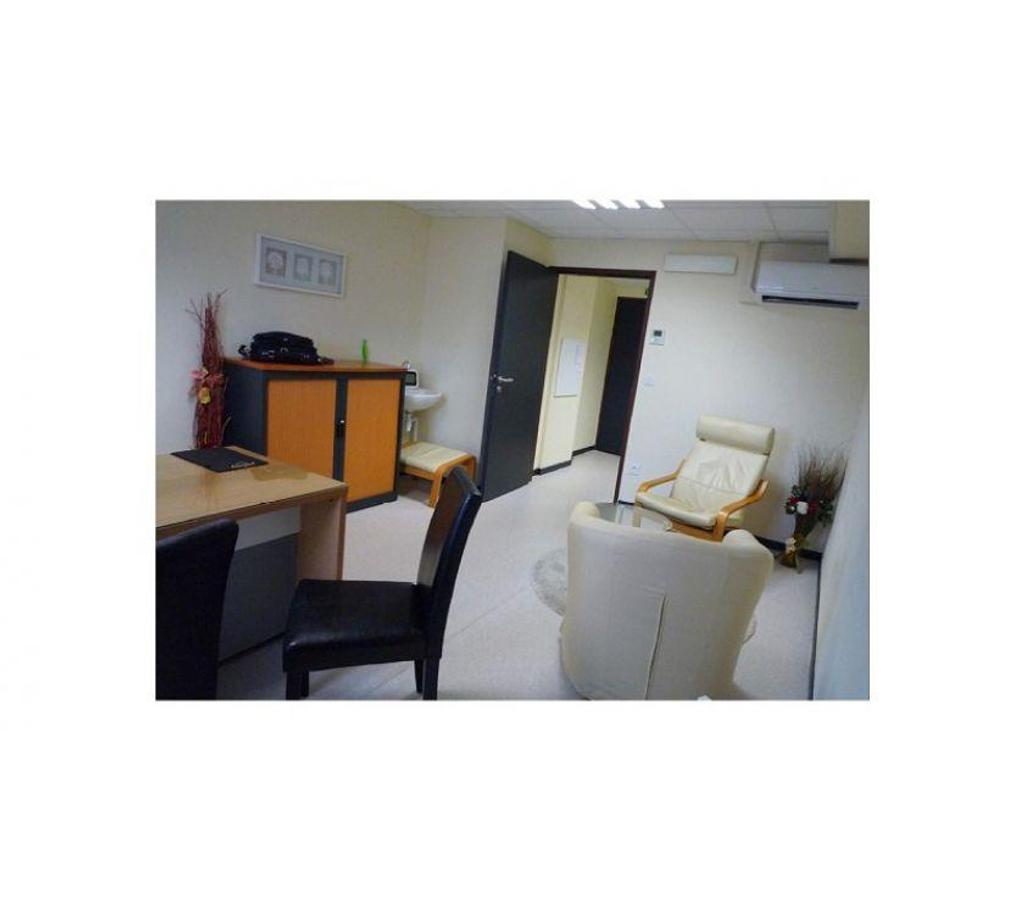 bureaux locaux Haute-Garonne Plaisance du Touch - 31830 - Photos Vivastreet (X-16652) Bureaux Vide 23 m²