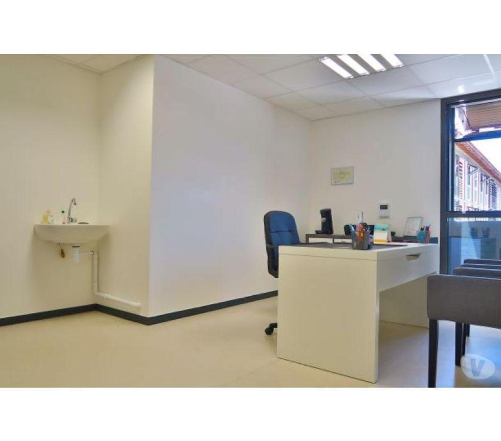 bureaux locaux Haute-Garonne Plaisance du Touch - 31830 - Photos Vivastreet (X-18444) Bureaux Vide 23 m²