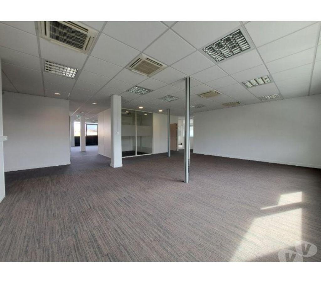bureaux locaux Haute-Garonne Colomiers - 31770 - Photos Vivastreet (X-18273) Bureaux Vide 1022 m²