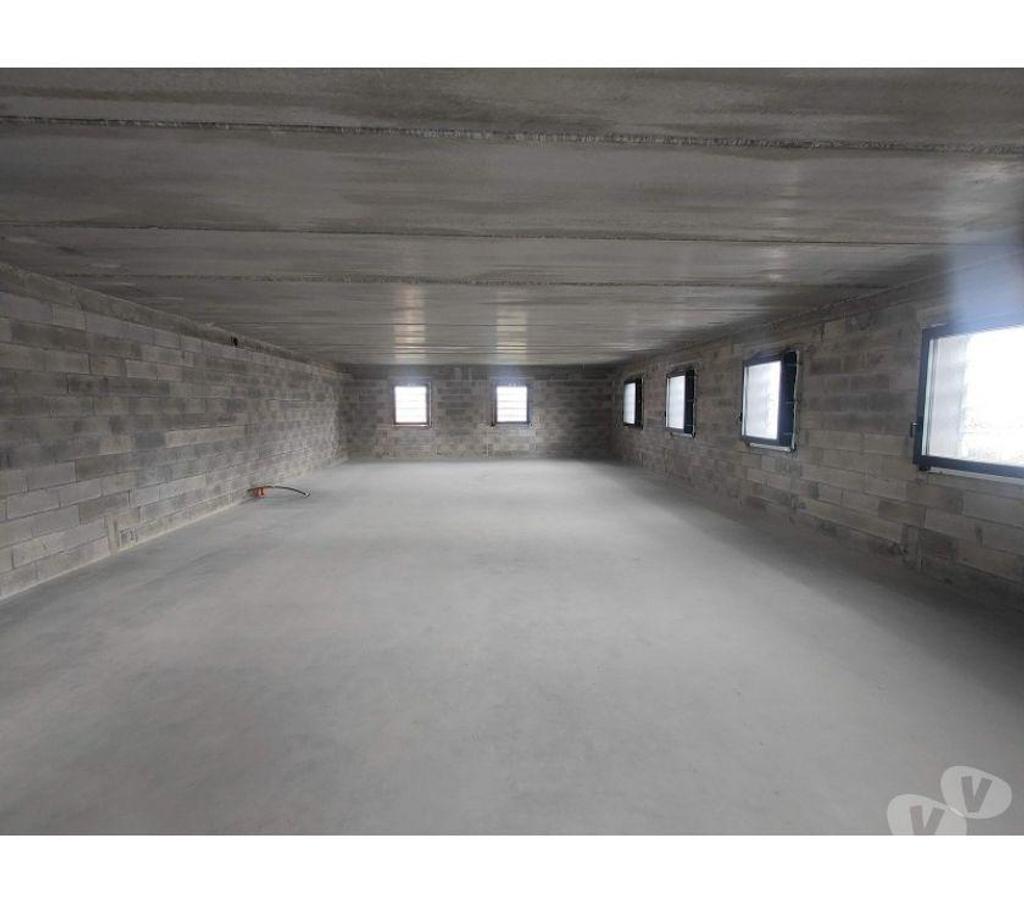 bureaux locaux Haute-Garonne Grenade - 31330 - Photos Vivastreet (X-07847) Bureaux Brut 120 m²