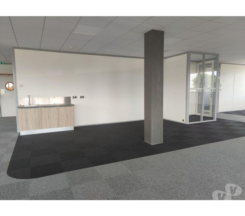 bureaux locaux Haute-Garonne Labege - 31670 - Photos Vivastreet (X-16944) Bureaux Vide 698 m²