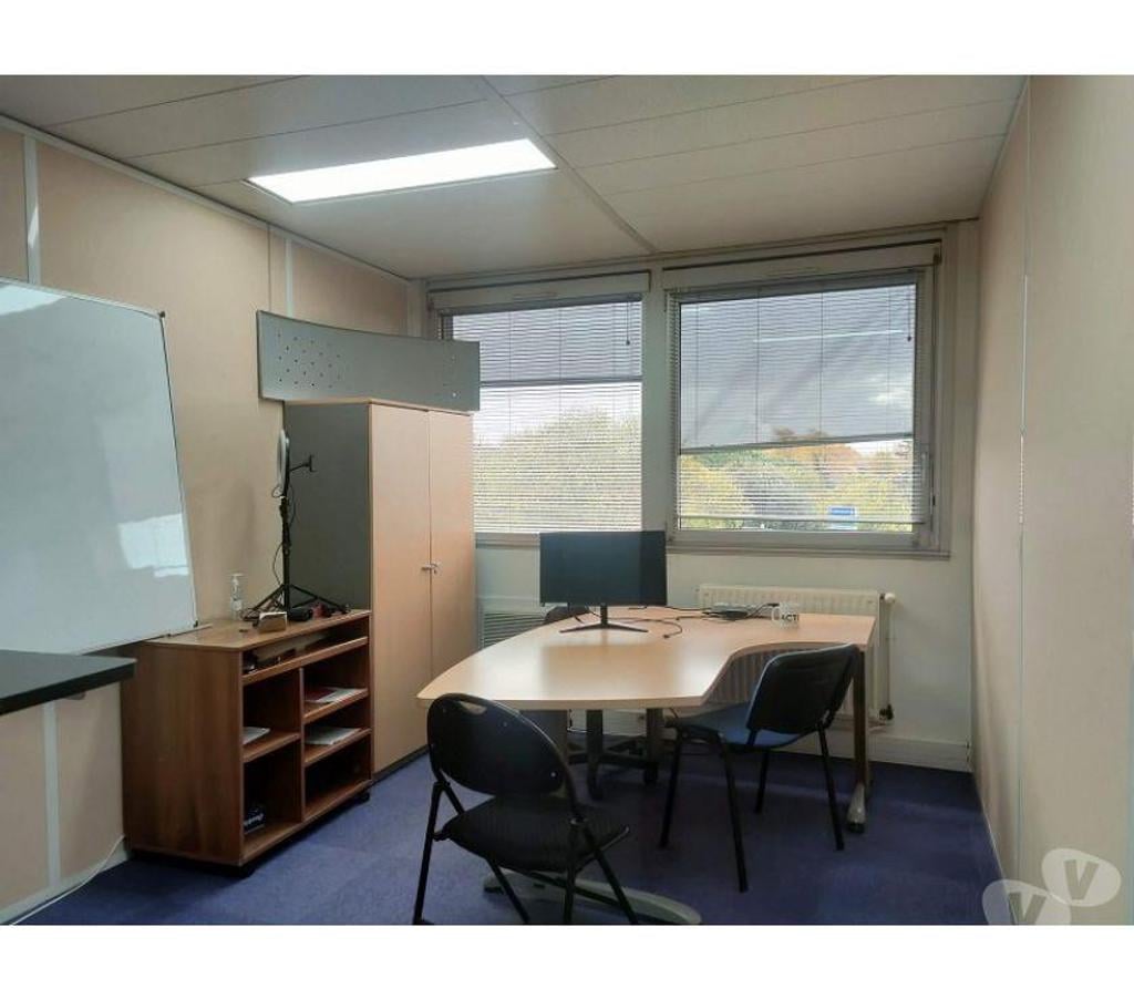 bureaux locaux Haute-Garonne Toulouse - Photos Vivastreet (X-16255) Bureaux Vide 216 m²