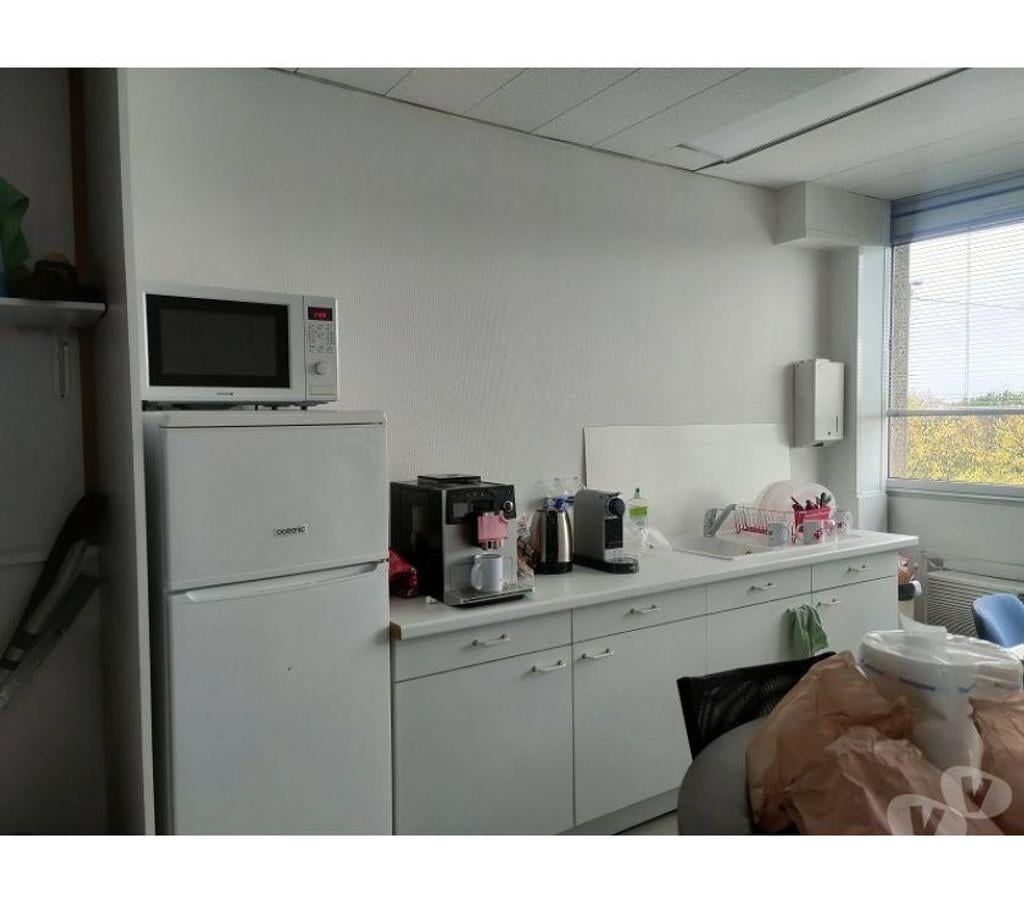 bureaux locaux Haute-Garonne Toulouse - Photos Vivastreet (X-16255) Bureaux Vide 216 m²