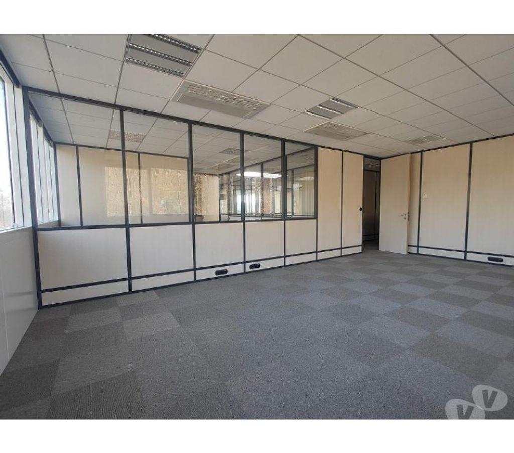 bureaux locaux Haute-Garonne Colomiers - 31770 - Photos Vivastreet (X-15864) Bureaux Vide 474 m²