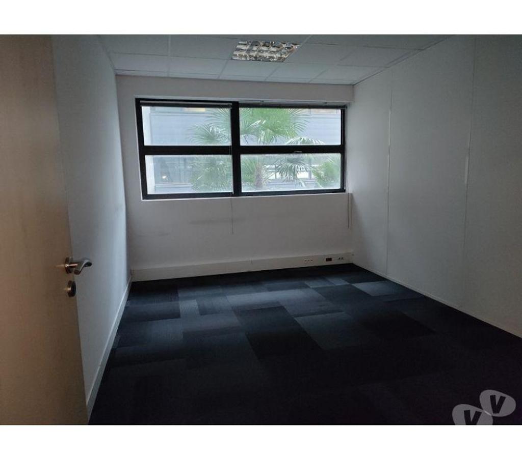bureaux locaux Haute-Garonne Blagnac - 31700 - Photos Vivastreet (X-17945) Bureaux Vide 232 m²