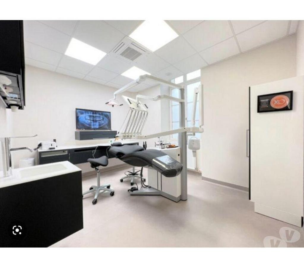 bureaux locaux Gironde Audenge - 33980 - Photos Vivastreet (X-17960) Bureaux Vide 76 m²