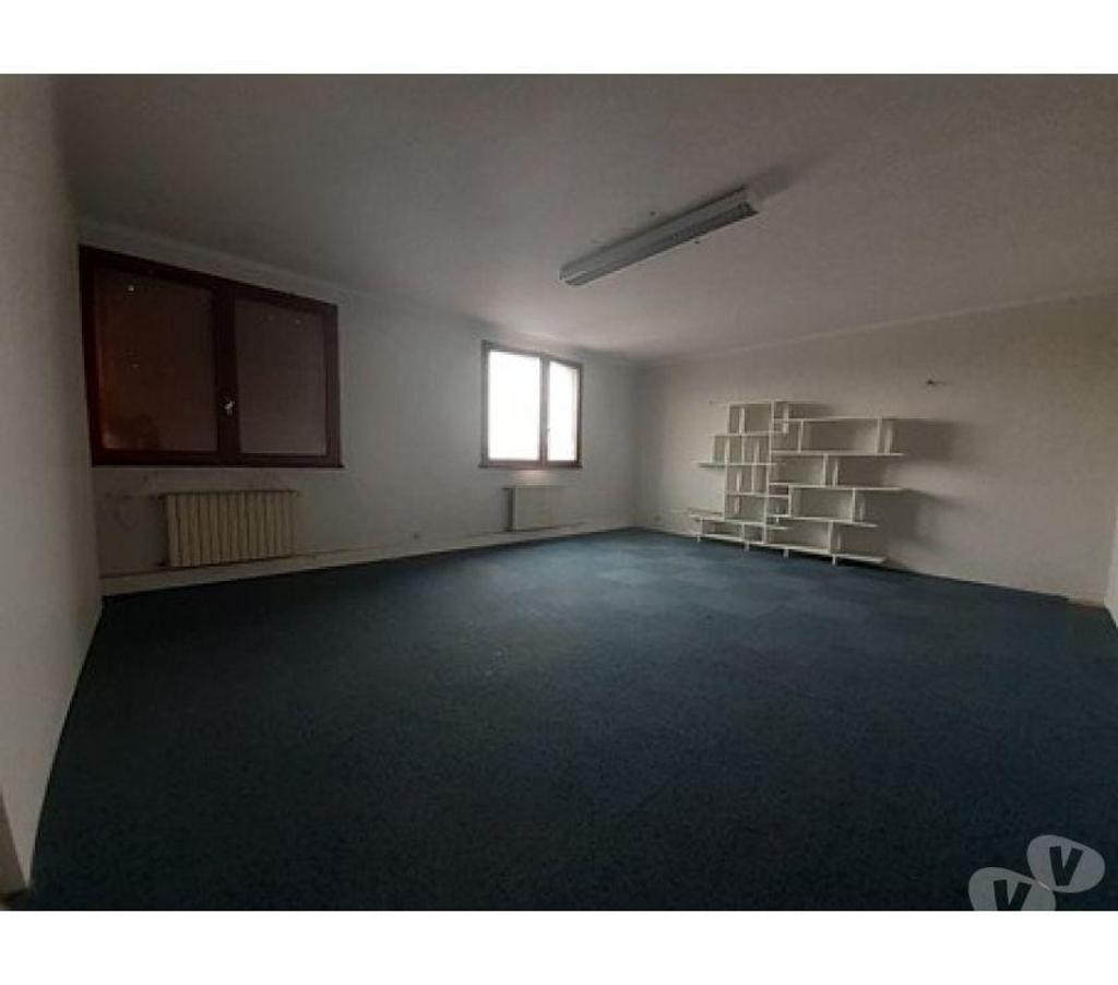 bureaux locaux Haute-Garonne Portet sur Garonne - 31120 - Photos Vivastreet (X-11540) Bureaux Vide 176 m²