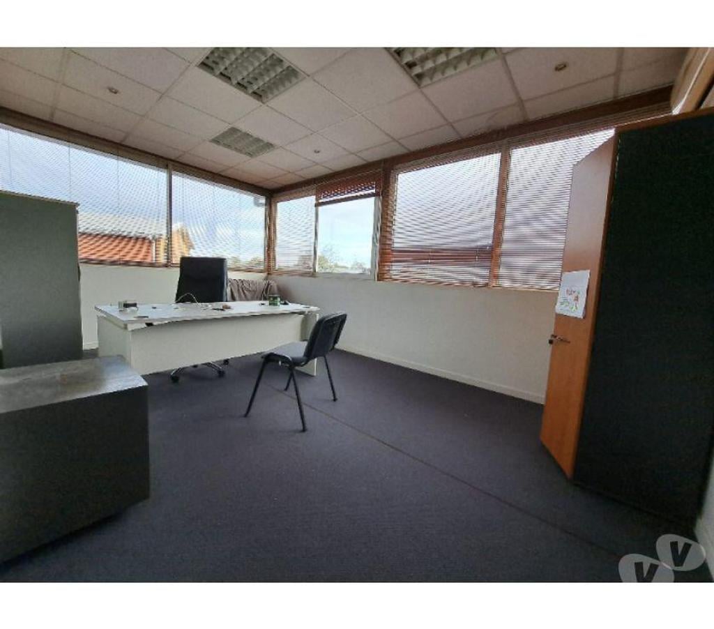 bureaux locaux Haute-Garonne Toulouse - Photos Vivastreet (X-18240) Bureaux Vide 75 m²