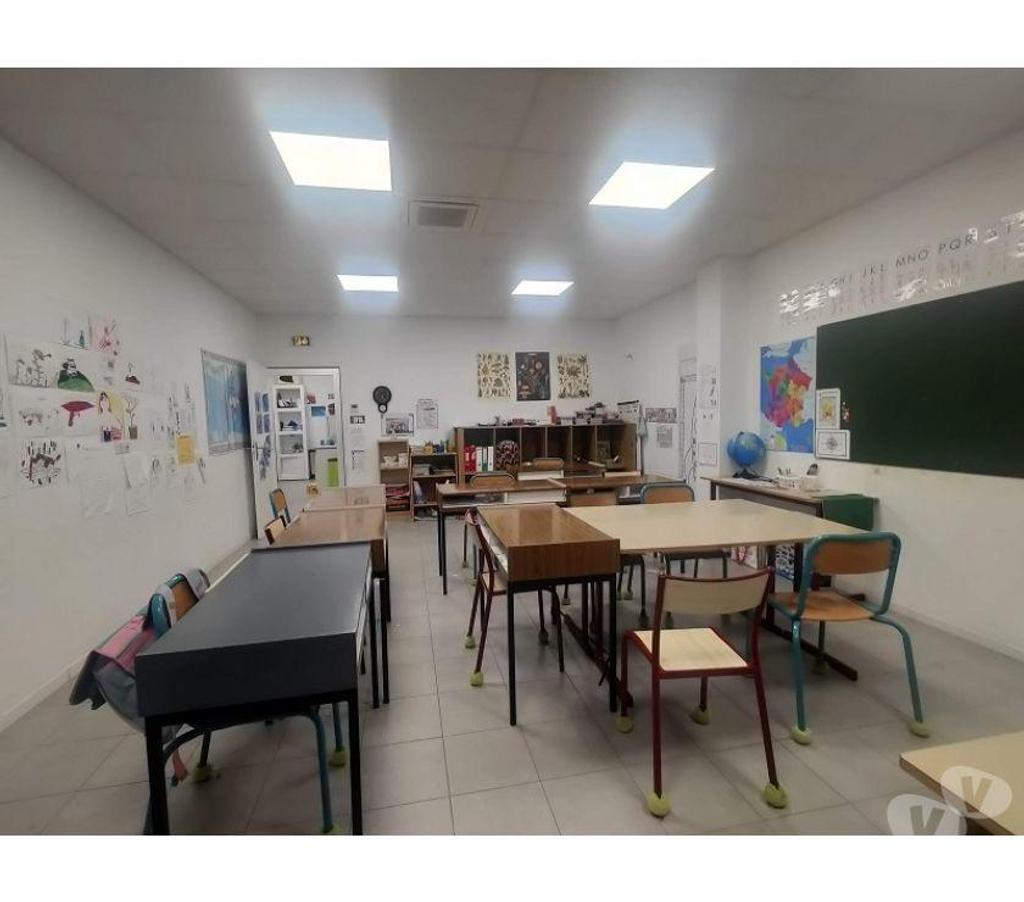bureaux locaux Haute-Garonne La Salvetat St Gilles - 31880 - Photos Vivastreet (X-18073) Bureaux Vide 303 m²