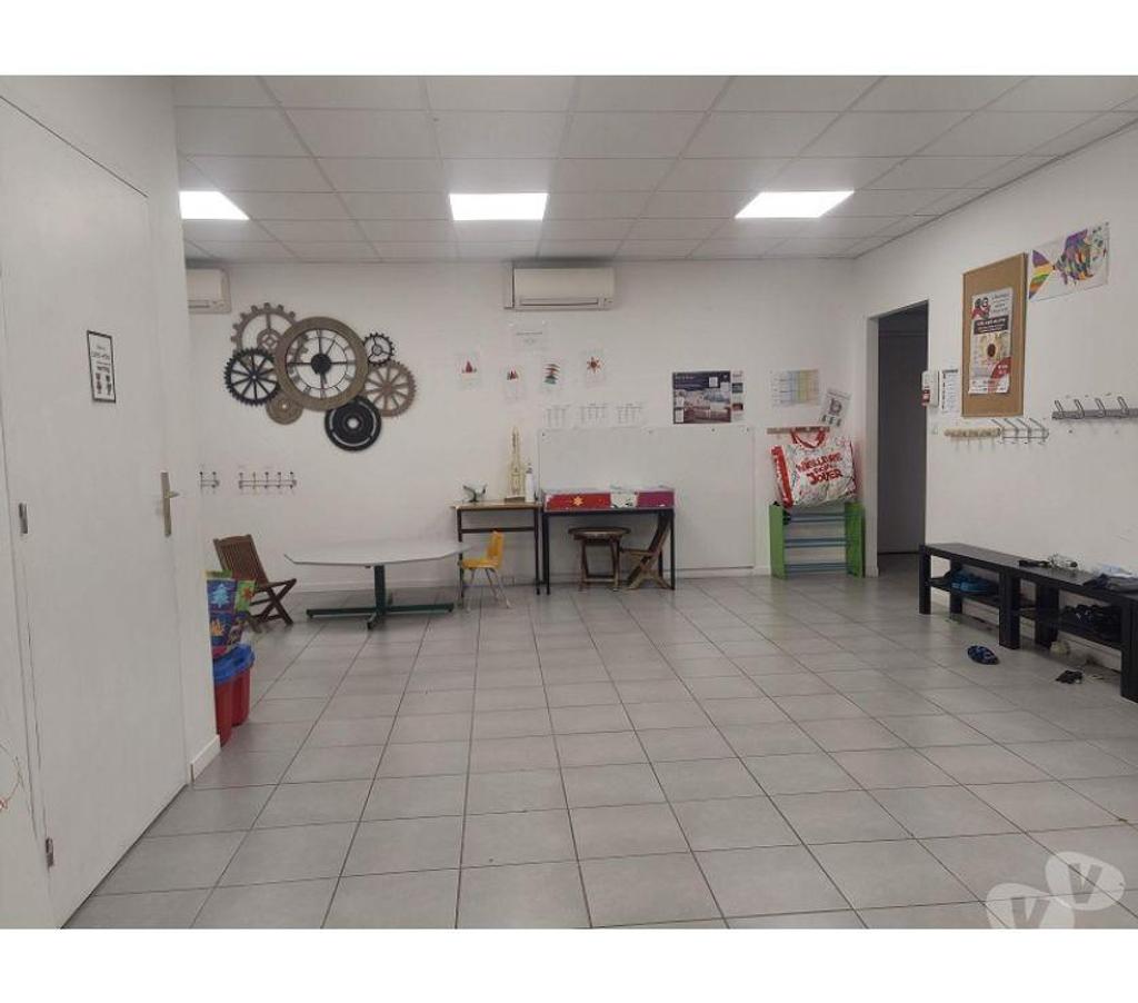 bureaux locaux Haute-Garonne La Salvetat St Gilles - 31880 - Photos Vivastreet (X-18073) Bureaux Vide 303 m²