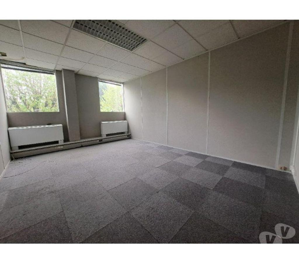 bureaux locaux Haute-Garonne Toulouse - Photos Vivastreet (X-18255) Bureaux Vide 97 m²