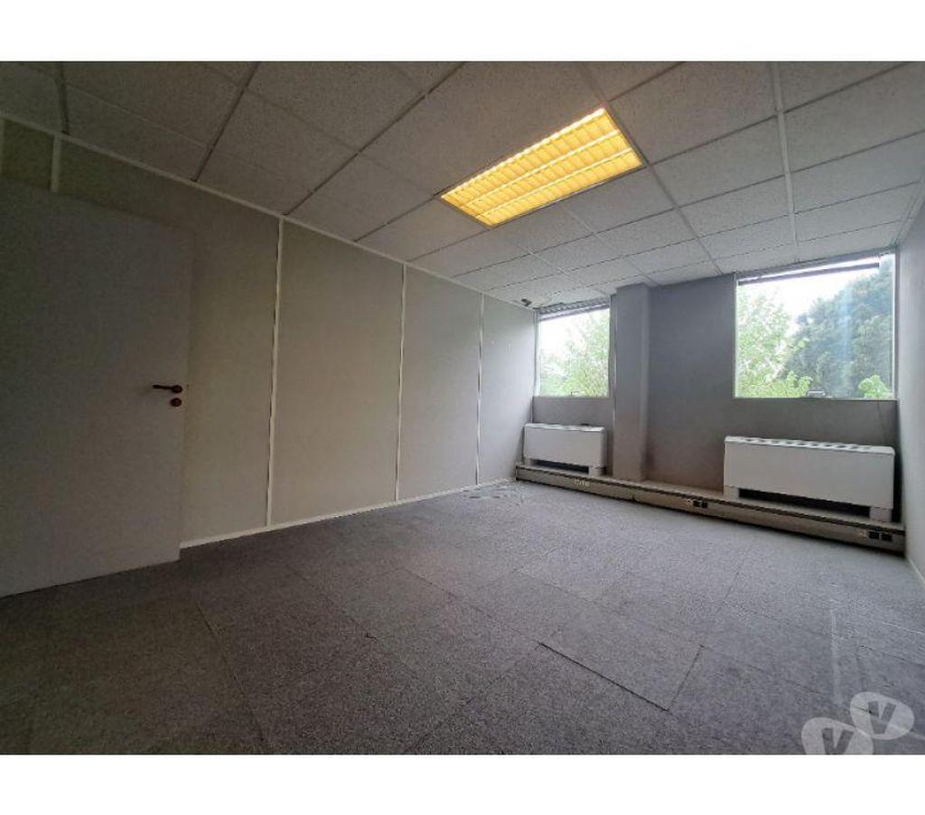 bureaux locaux Haute-Garonne Toulouse - Photos Vivastreet (X-18255) Bureaux Vide 97 m²