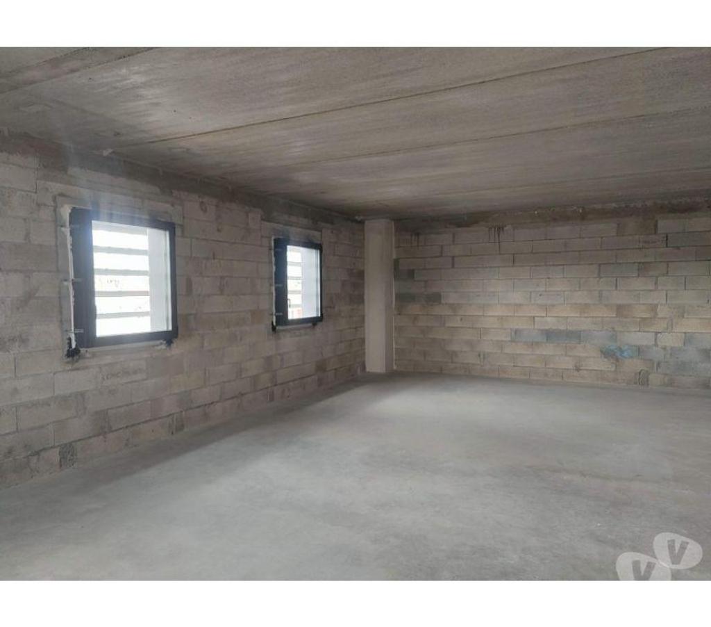 bureaux locaux Haute-Garonne Grenade - 31330 - Photos Vivastreet (X-07846) Bureaux Brut 83 m²