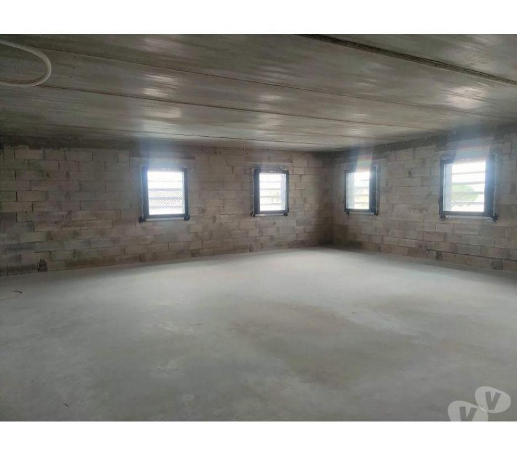 bureaux locaux Haute-Garonne Grenade - 31330 - Photos Vivastreet (X-07846) Bureaux Brut 83 m²