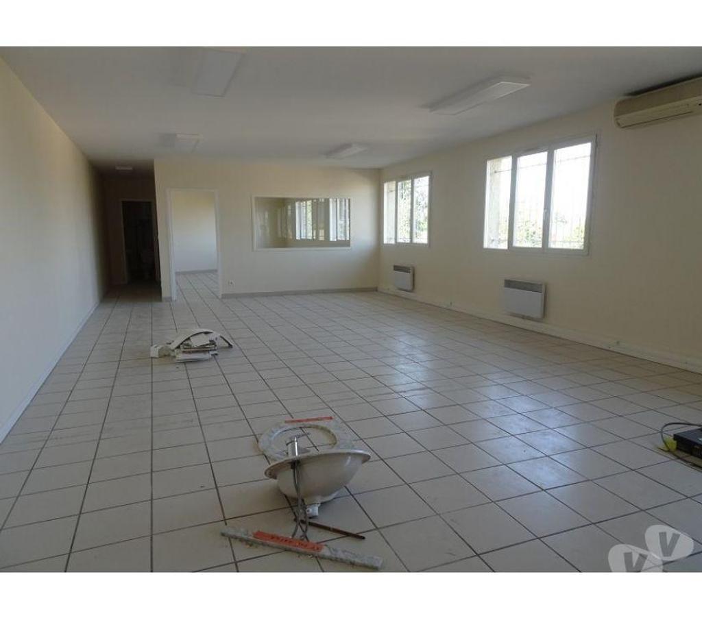 bureaux locaux Haute-Garonne Tournefeuille - 31170 - Photos Vivastreet (X-03030) Bureaux Vide 110 m²