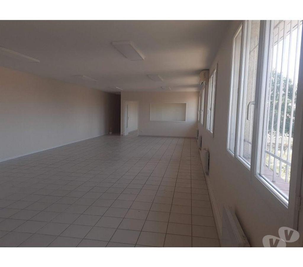 bureaux locaux Haute-Garonne Tournefeuille - 31170 - Photos Vivastreet (X-03030) Bureaux Vide 110 m²