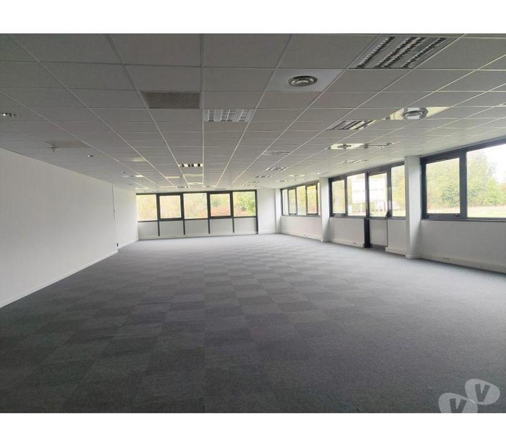 bureaux locaux Haute-Garonne Labege - 31670 - Photos Vivastreet (X-15859) Bureaux Vide 223 m²