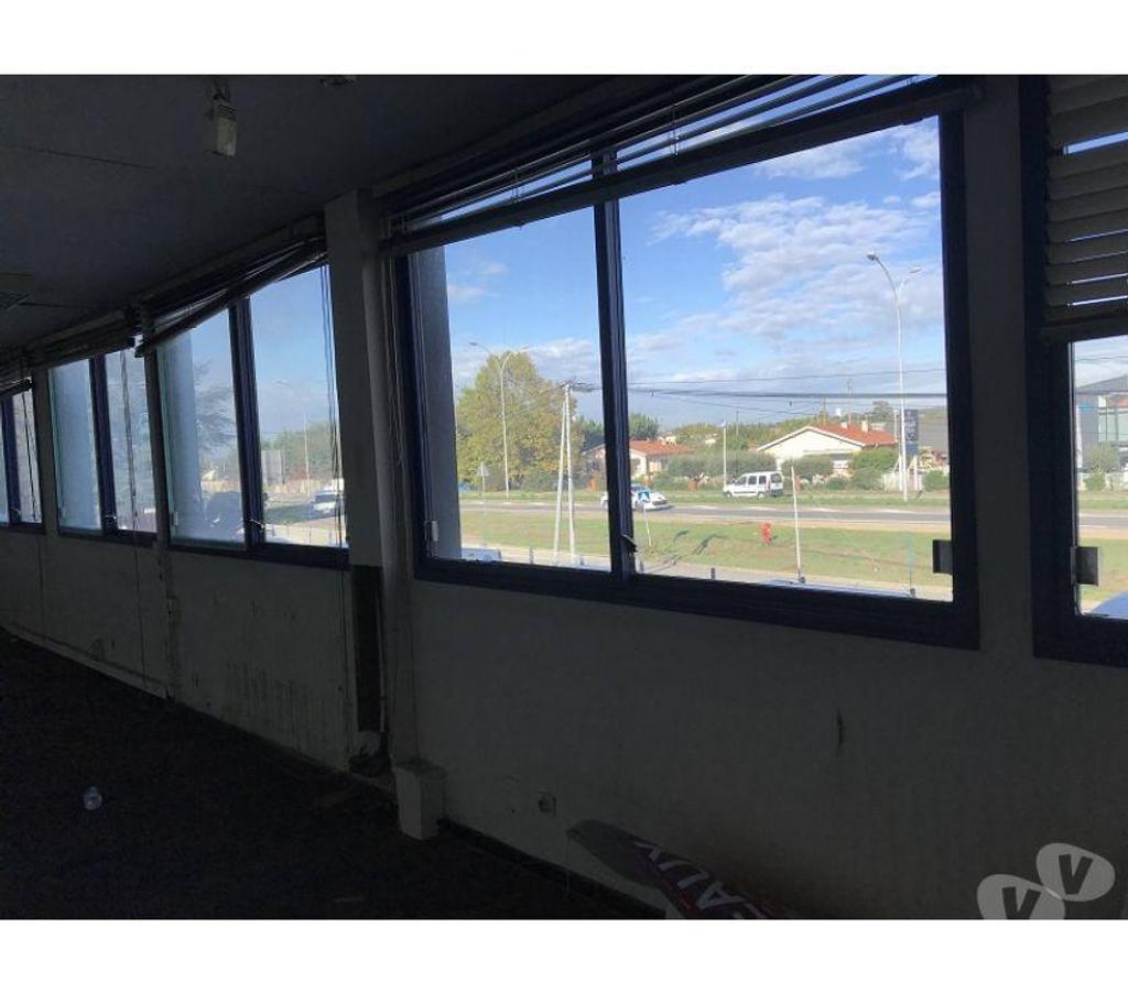 bureaux locaux Haute-Garonne Lespinasse - 31150 - Photos Vivastreet (X-17908) Bureaux Vide 280 m²