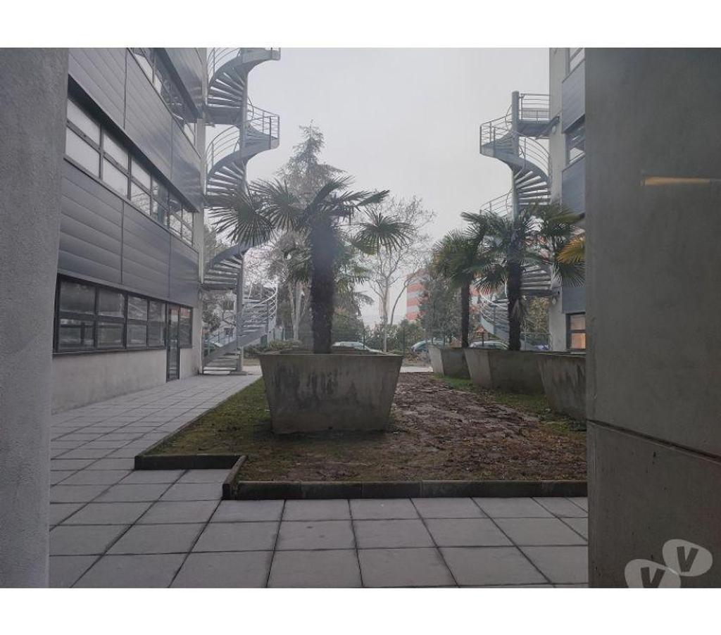 bureaux locaux Haute-Garonne Blagnac - 31700 - Photos Vivastreet (X-14523) Bureaux Vide 486 m²