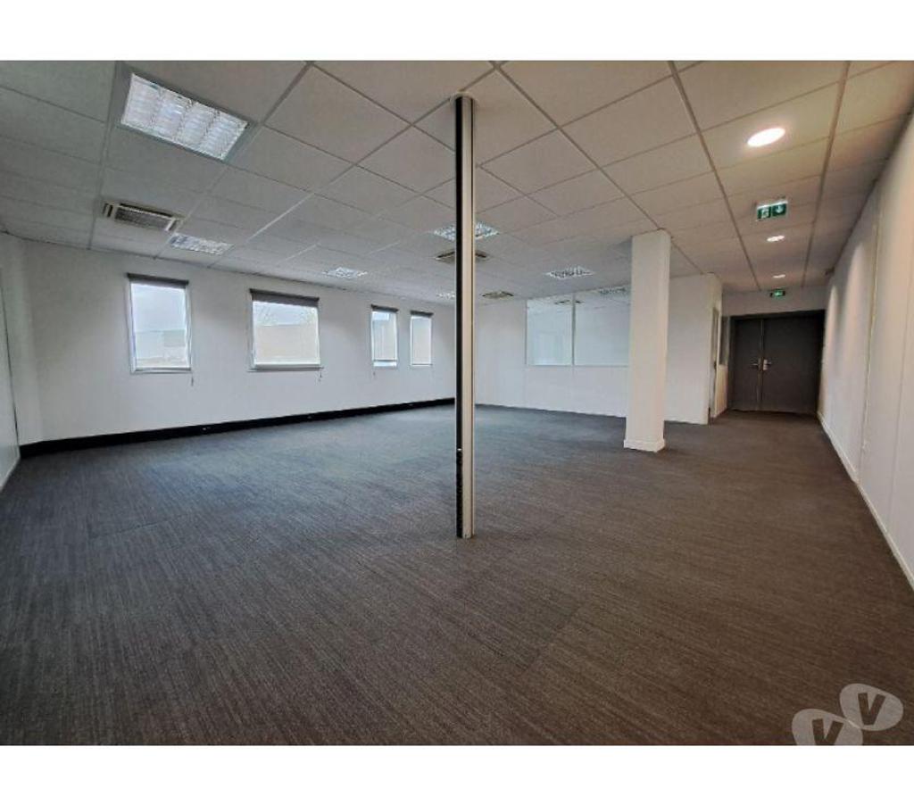 bureaux locaux Haute-Garonne Colomiers - 31770 - Photos Vivastreet (X-18272) Bureaux Vide 910 m²