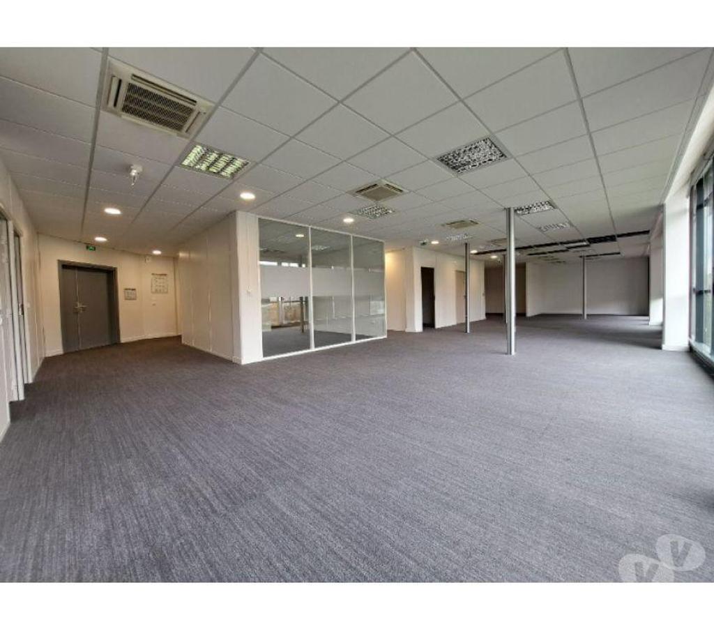 bureaux locaux Haute-Garonne Colomiers - 31770 - Photos Vivastreet (X-18272) Bureaux Vide 910 m²