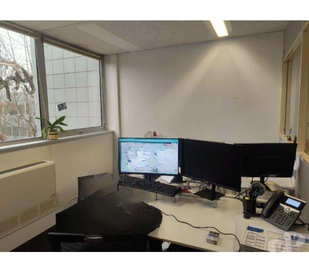bureaux locaux Haute-Garonne Labege - 31670 - Photos Vivastreet (X-17703) Bureaux Vide 50 m²