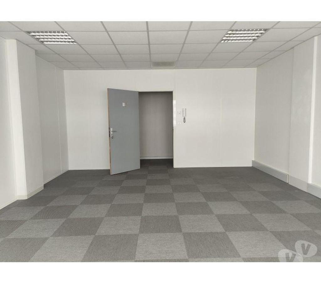 bureaux locaux Haute-Garonne Toulouse - Photos Vivastreet (X-16482) Bureaux Vide 38 m²