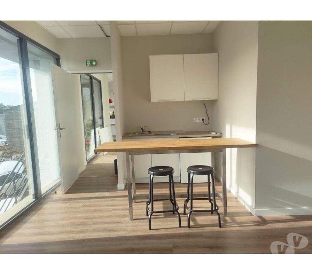 bureaux locaux Haute-Garonne Toulouse - Photos Vivastreet (X-17517) Bureaux Vide 68 m²