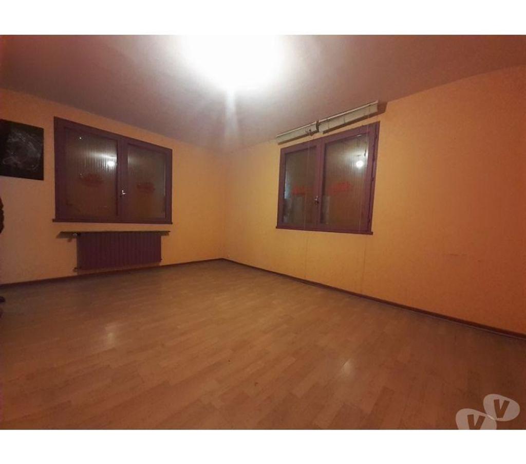 bureaux locaux Haute-Garonne Portet sur Garonne - 31120 - Photos Vivastreet (X-11542) Bureaux Vide 125 m²