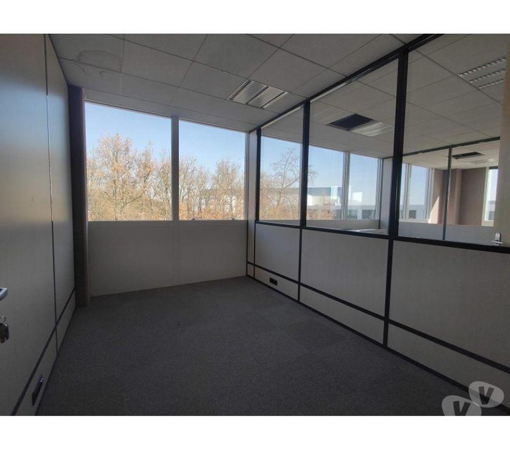 bureaux locaux Haute-Garonne Colomiers - 31770 - Photos Vivastreet (X-15863) Bureaux Vide 176 m²