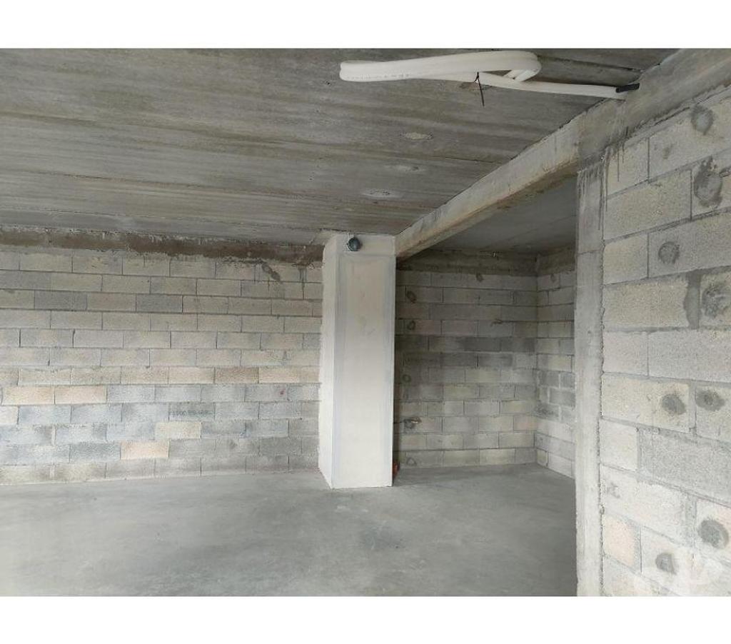 bureaux locaux Haute-Garonne Grenade - 31330 - Photos Vivastreet (X-07850) Bureaux Brut 92 m²