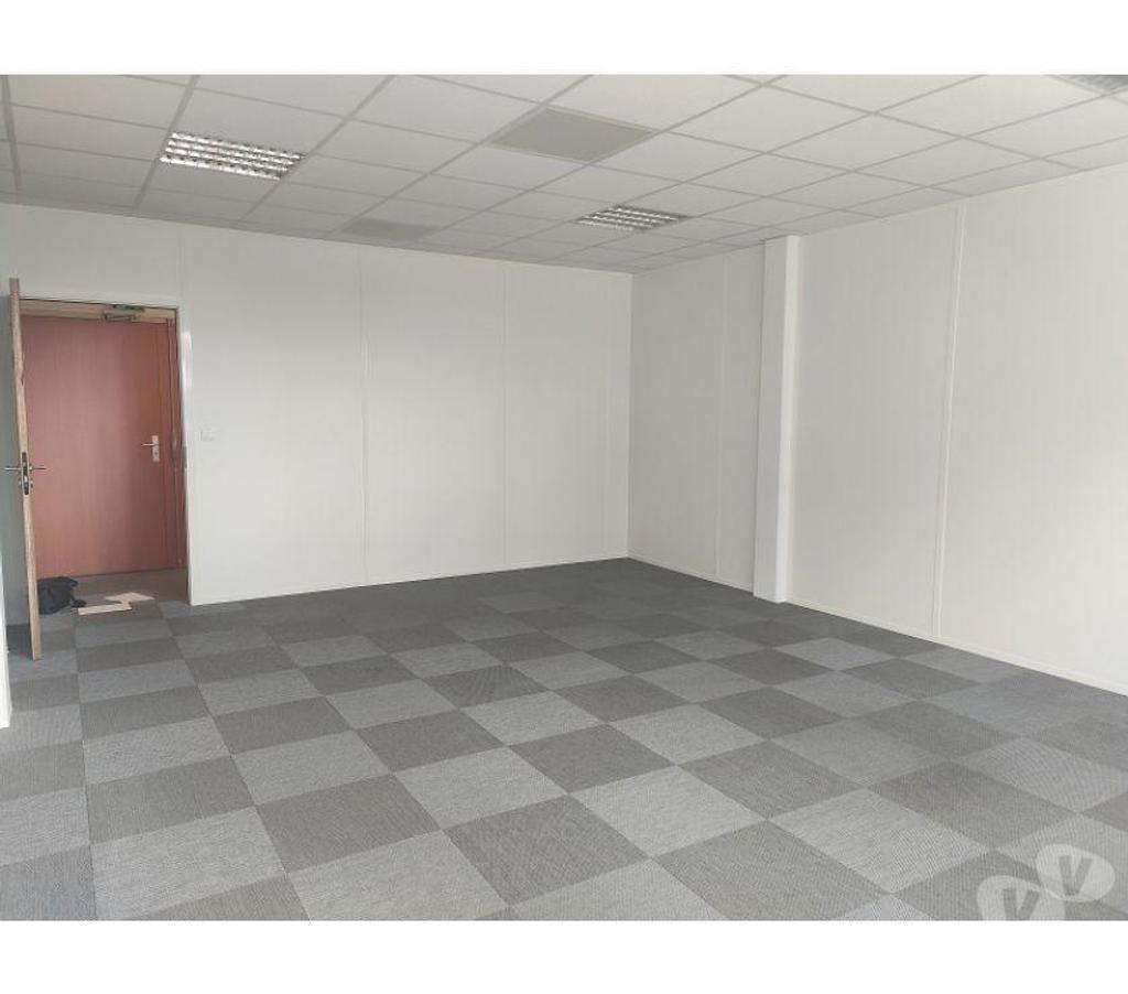 bureaux locaux Haute-Garonne Toulouse - Photos Vivastreet (X-08336) Bureaux Vide 37 m²
