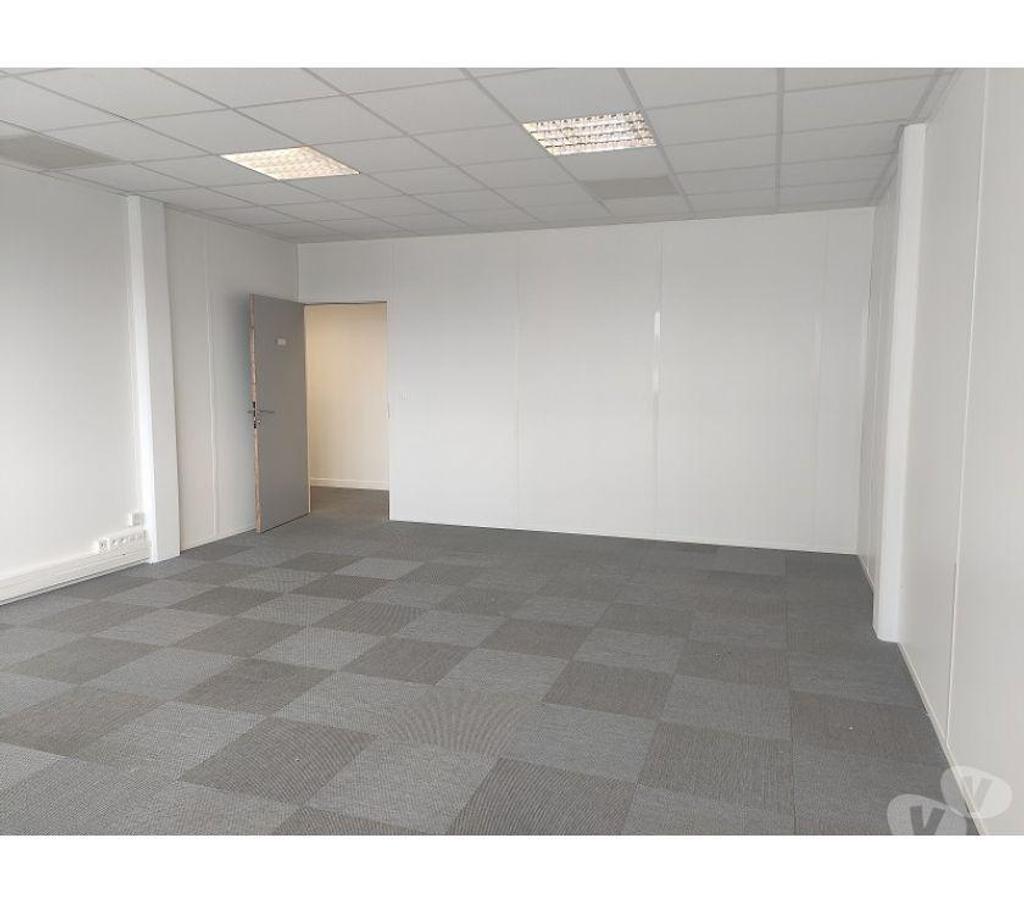 bureaux locaux Haute-Garonne Toulouse - Photos Vivastreet (X-08336) Bureaux Vide 37 m²