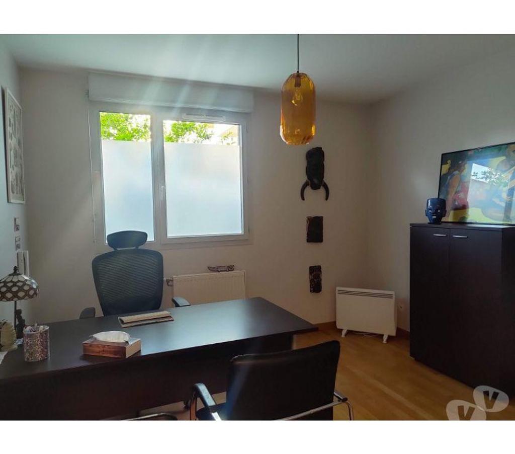 bureaux locaux Haute-Garonne Toulouse - Photos Vivastreet (X-16572) Bureaux Vide 95 m²
