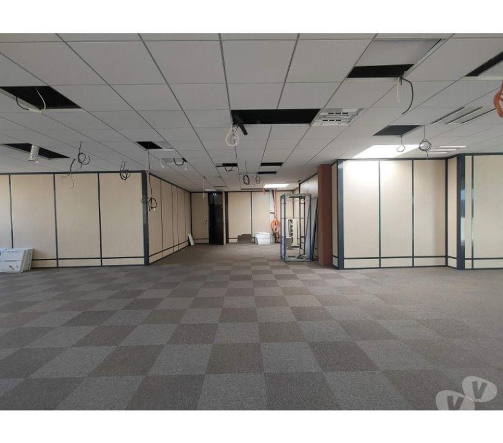 bureaux locaux Haute-Garonne Colomiers - 31770 - Photos Vivastreet (X-03574) Bureaux Vide 203 m²