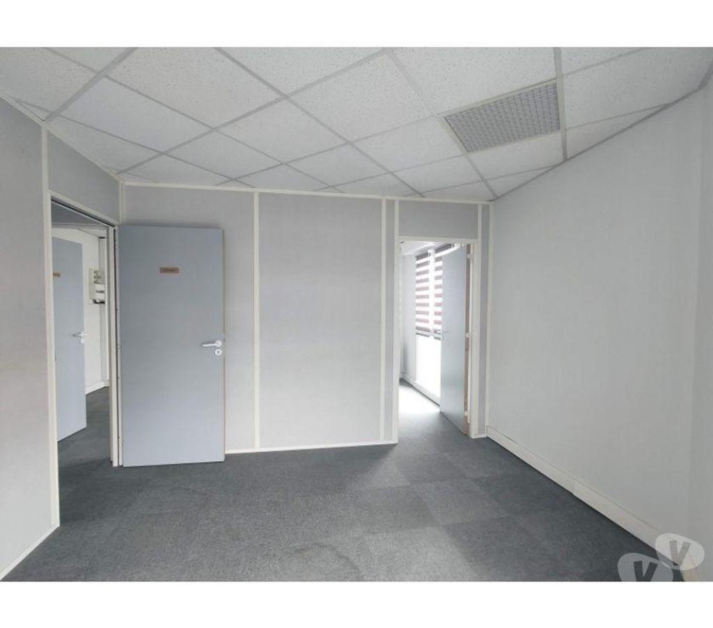 bureaux locaux Haute-Garonne Cugnaux - 31270 - Photos Vivastreet (X-09351) Bureaux Vide 50 m²