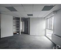 (X-09351) Bureaux Vide 50 m²