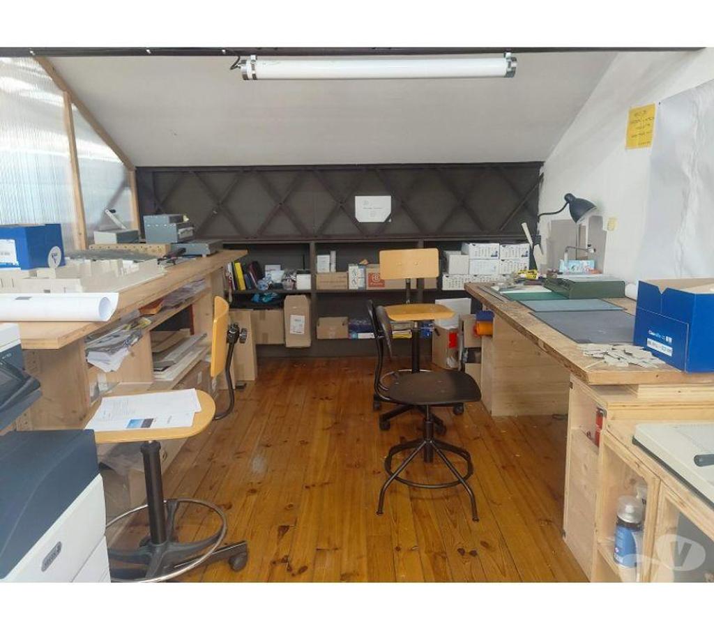 bureaux locaux Haute-Garonne Toulouse - Photos Vivastreet (X-02915) Bureaux Vide 330 m²