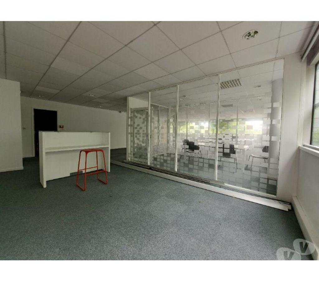 bureaux locaux Haute-Garonne Labege - 31670 - Photos Vivastreet (X-18251) Bureaux Vide 963 m²