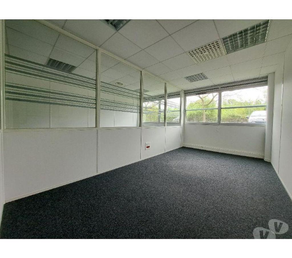bureaux locaux Haute-Garonne Labege - 31670 - Photos Vivastreet (X-18251) Bureaux Vide 963 m²