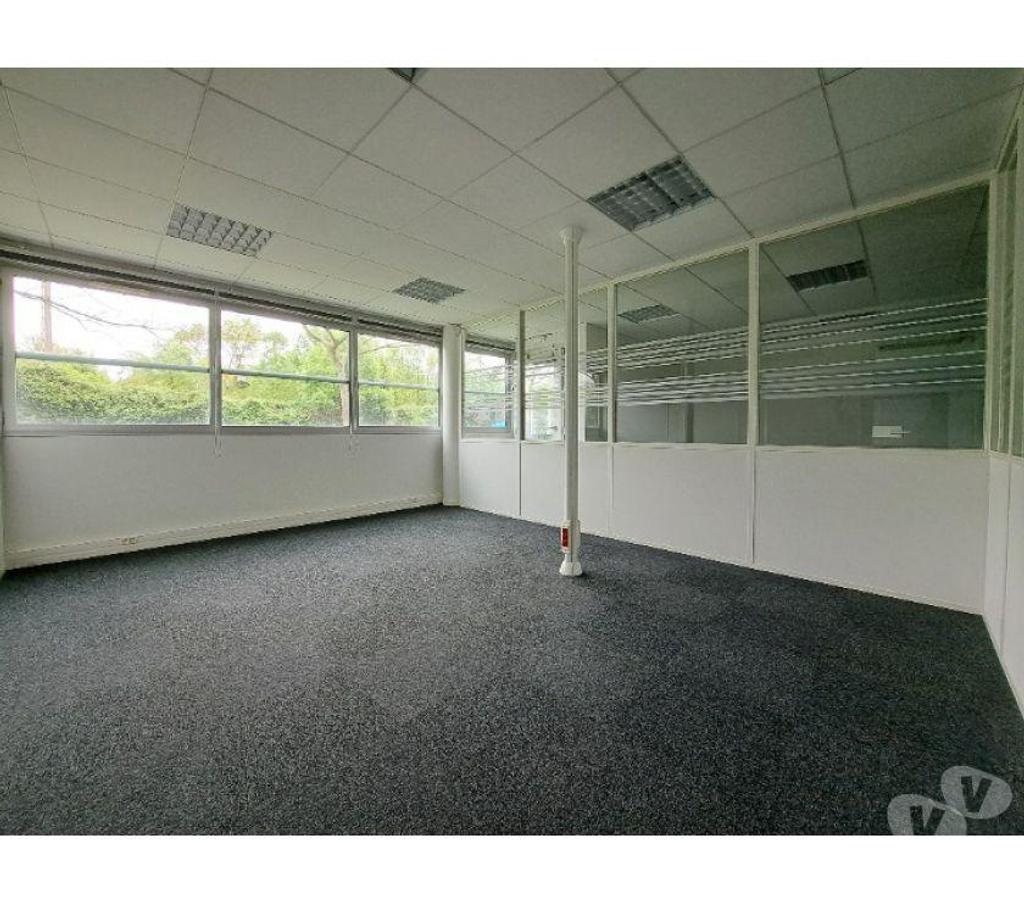 bureaux locaux Haute-Garonne Labege - 31670 - Photos Vivastreet (X-18251) Bureaux Vide 963 m²