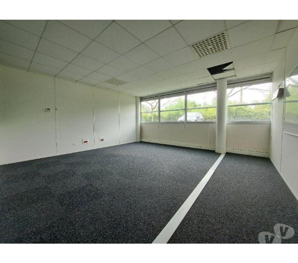 bureaux locaux Haute-Garonne Labege - 31670 - Photos Vivastreet (X-18251) Bureaux Vide 963 m²
